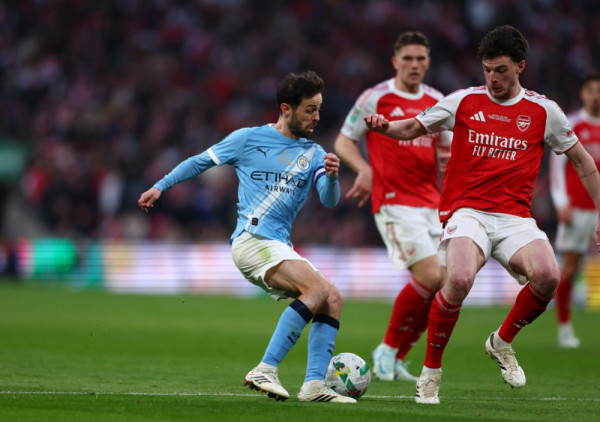 (ANKETA) Ko će preseći šampionsku vrpcu na kraju Premijer lige, Arsenal ili, ipak, Mančester siti?