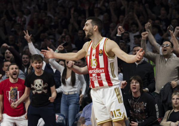 (VIDEO) Dobrić pogađa odakle god treba: Evo kako je Zvezdin kapiten stavio tačku na prvu četvrtinu meča sa Klužom