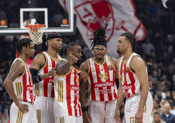 (UŽIVO) Crvena zvezda - Kluž (2/4): Dobrićeva majstorija povukla crveno-bele do dvocifrene prednosti