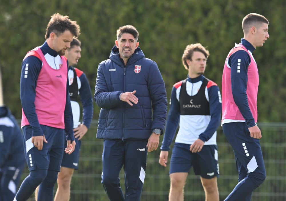 Veljko Paunović sa superligašima