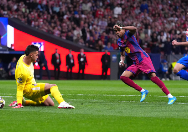 (UŽIVO, VIDEO) UEFA Liga šampiona: Atletiko - Barselona 0:2, golčina Ferana Toresa , Liverpul - PSŽ 0:0