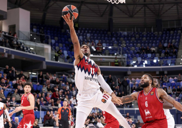 (VIDEO) Dok Zvezda i Partizan oko njega "vode rat": Trent Forest stavio paraf na ugovor