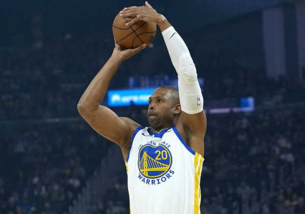 (VIDEO) Bez starca nema udarca: Trojka za trojkom Ala Horforda