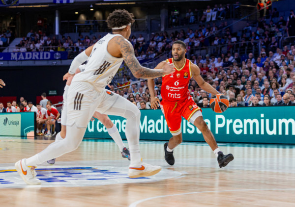 Džered Batler o "večitom derbiju" i plej-of ambicijama: Poraz boli, ali ja i dalje vidim Zvezdu na fajnal-foru