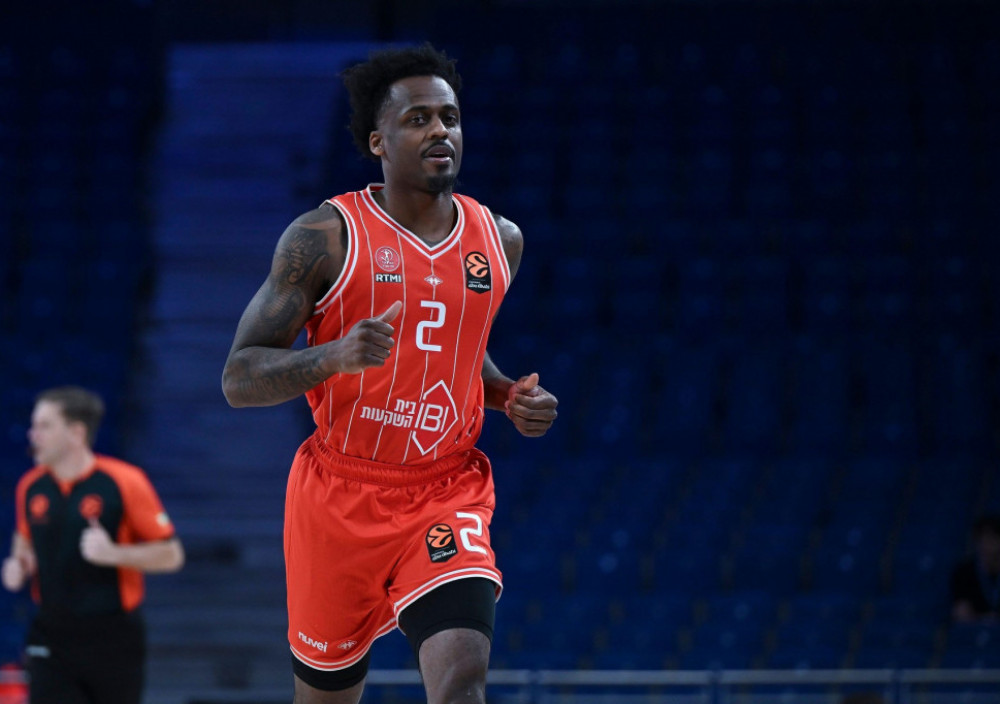 Antonio Blejkni, košarkaš Hapoela