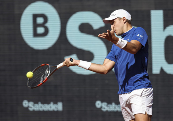 (VIDEO) Potez karijere Hamada Međedovića: Srbin nakon sjajnog udarca, oduševio publiku