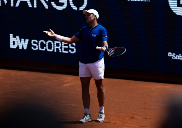 Međedović grabio ka finalu u Barseloni, pa se unervozio i ispustio najveći uspeh u karijeri