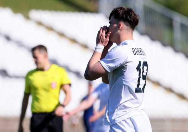 (VIDEO) Radnik u nadoknadi do boda na Banovom brdu na otvaranju plej-ofa!