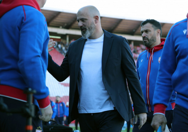 Tanjga grmi na sudije: Prestrogo pokazan crveni; Stanković za Arenu: Siniši sam rekao da digne glavu