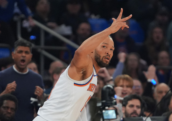 (VIDEO) Branson zapalio Garden, Tauns dovršio posao: Njujork poveo protiv Hoksa