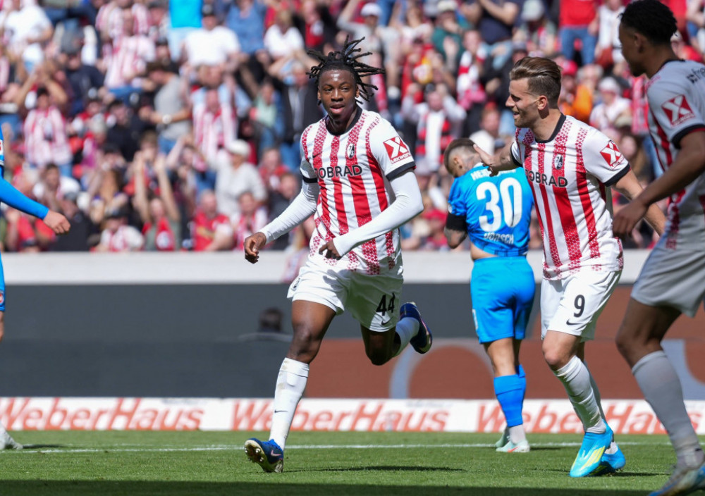 Johan Manzambi, fudbaler Frajburga