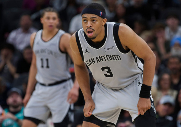 (VIDEO) Još jedno priznanje stiglo u Teksas: Keldon Džonson je najbolji šesti igrač lige