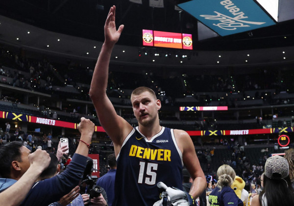 (VIDEO) Magija se vratila: "Ples" Nikole Jokića u Denveru