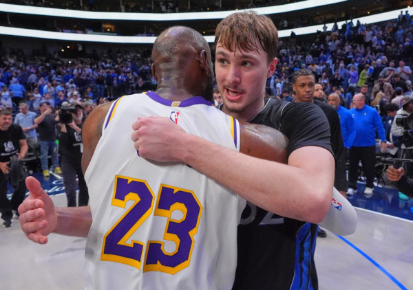 Istorijske brojke: Kuper Fleg rame uz rame sa Majklom Džordanom