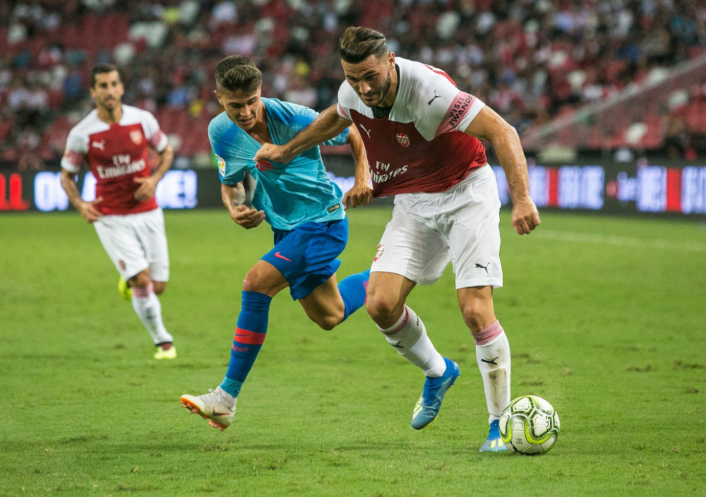 Fudbaleri Atletika (M) i Arsenala, na jednom od prethodnih međusobnih mečeva