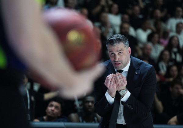 (VIDEO) Dušanu Alimpijeviću nikako da svane u finalima, osmi poraz selektora Srbije: Tuga!