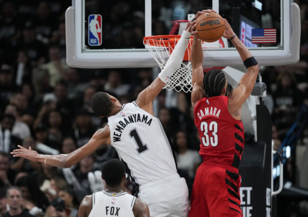 (VIDEO) San Antonio prekinuo niz: Vembanjama i Sparsi preskočili Portland