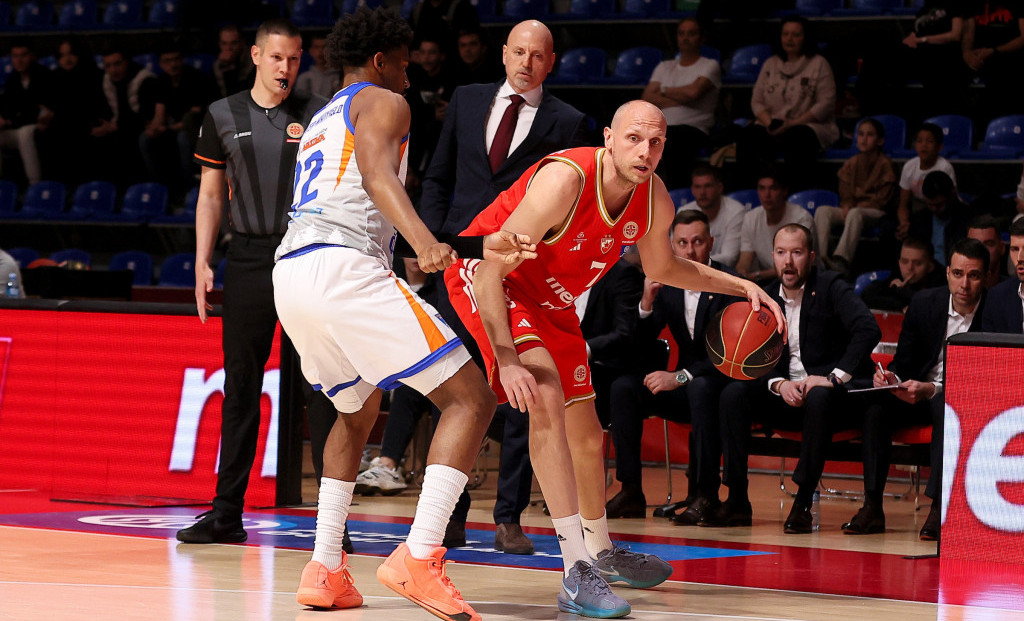 Saša Obradović prati akciju Davidovca