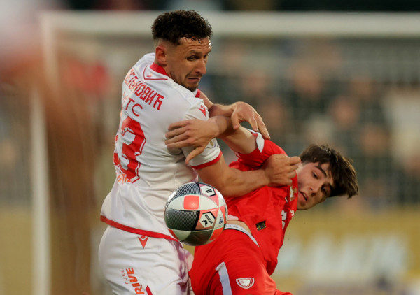 (UŽIVO, VIDEO) Jedinstvo Ub - Crvena zvezda 1:1 (poluvreme): Paunovićeva opomena "crveno-belima"