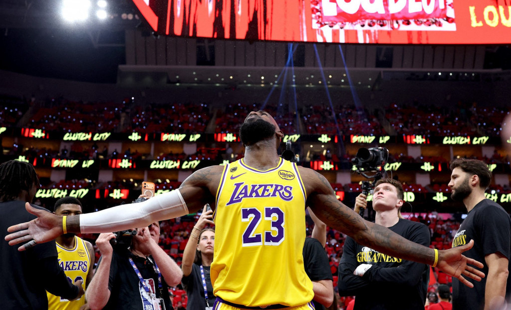 Lebron Džejms
