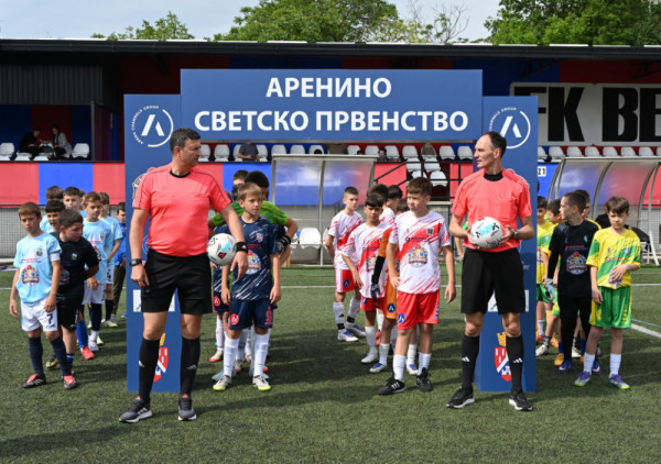 Počelo Arenino Svetsko prvenstvo: Goleada na startu