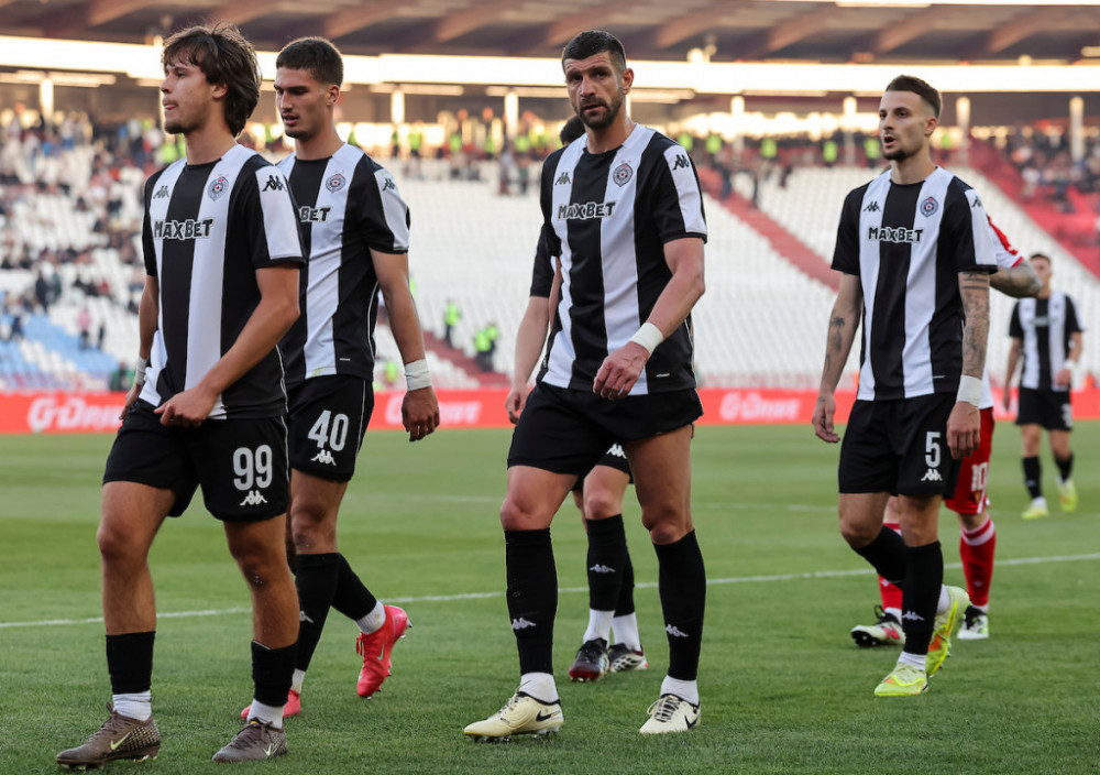 Fudbaleri Partizana nakon debakla u 179. večitom derbiju