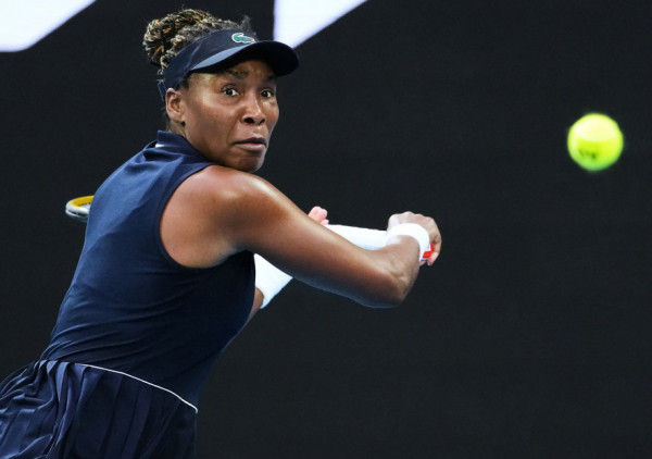 Venus Vilijams igra na Rolan Garosu