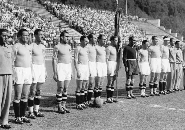 Istorija Mundijala - Italija 1934: Bojkot Urugvaja, politika i slavlje "azura"
