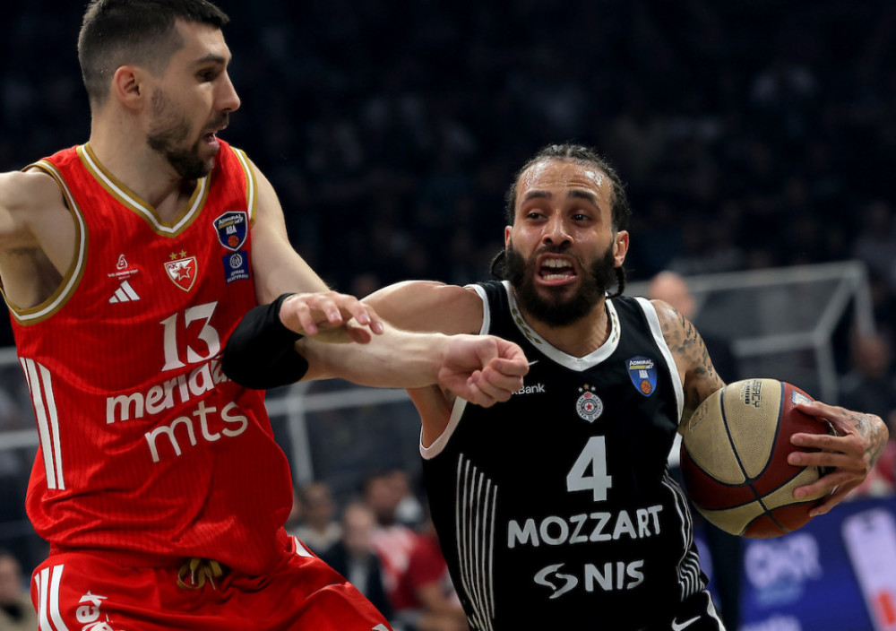 Dvejn Vašington u duelu sa Ognjenom Dobrićem