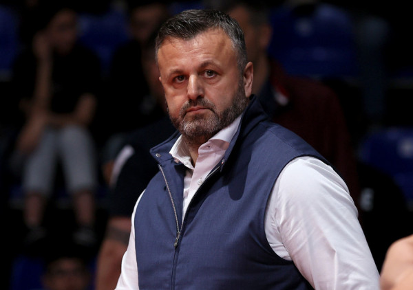 Vujko poziva navijače: Podrška za KK Crvena zvezda i predsedniku Drčeliću
