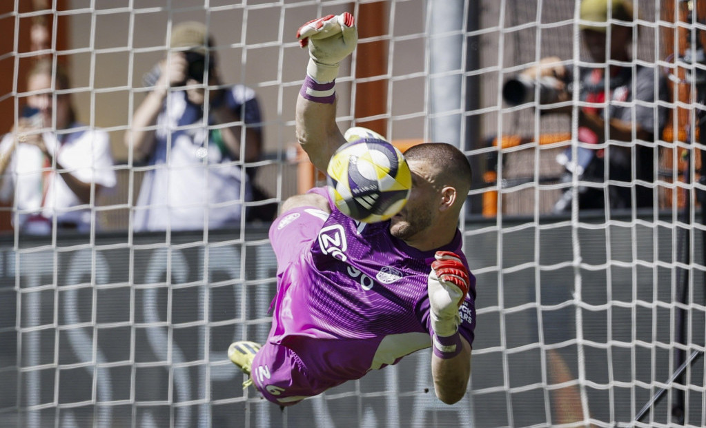 Golma Pas brani penal