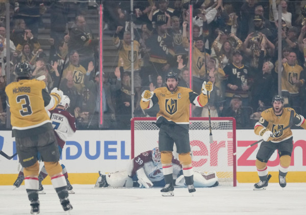 NHL Pregled: Vegas silan protiv Kolorada, Karolina jednom nogom u finalu Stenli kupa
