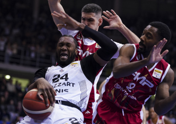 (UŽIVO) Partizan - FMP (2/4): Crno-beli prepolovili zaostatak