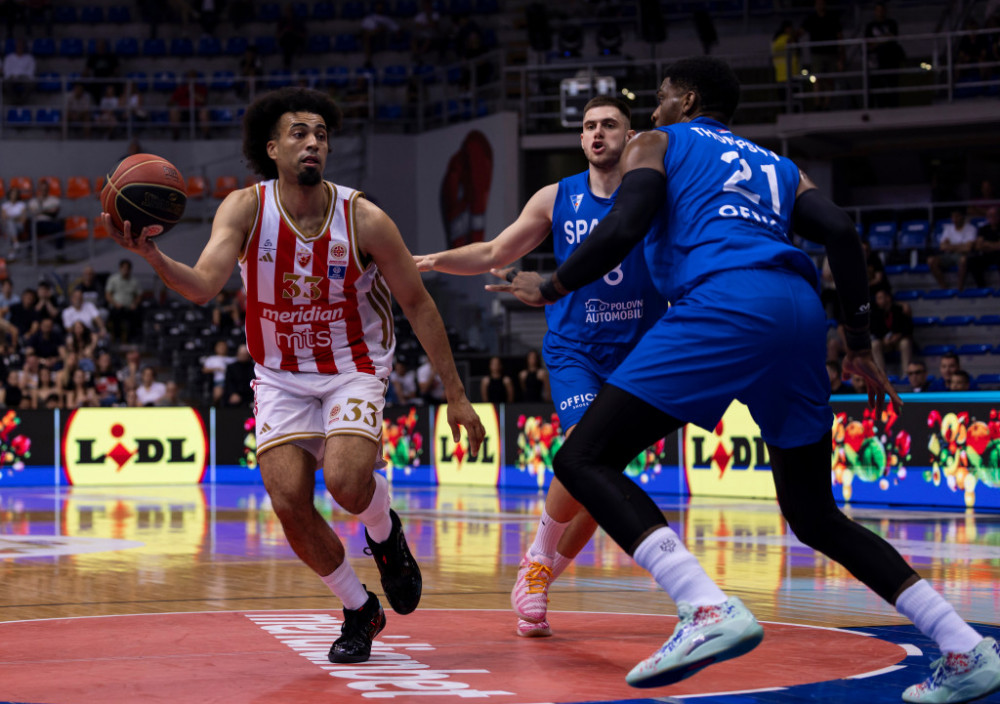 Košarkaši Crvene zvezde i Spartaka