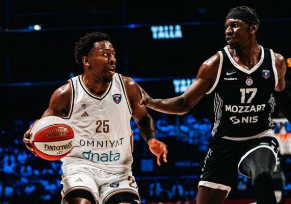 (UŽIVO) Dubai - Partizan (4/4): Crno-beli u osetnom minusu