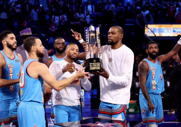 (VIDEO) Mađioničar se vratio: Jedan od najboljih igrača NBA lige konačno na terenu