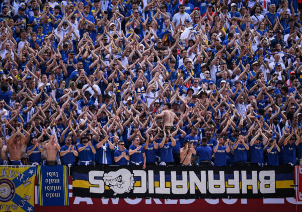 FIFA odredila sudiju: Poznato ko deli pravdu "zmajevima" protiv Švajcarske