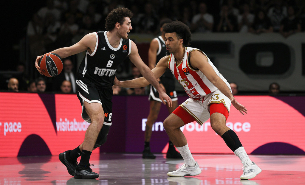Alesandro Pajola u duelu sa Džordanom Nvorom