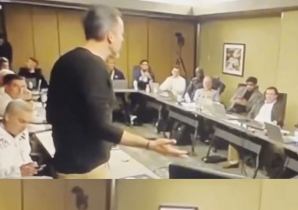 (VIDEO) Pomalo bizarna scena: Vlasnik franšize negodovao zbog trejda Denver Nagetsa