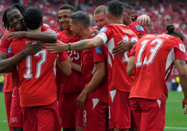 (UŽIVO, VIDEO) ŠVA-KAN (2:0), BIH-KAT (2:1): Blickrig Švajcaraca, "sajdžije" gospodare Vankuverom