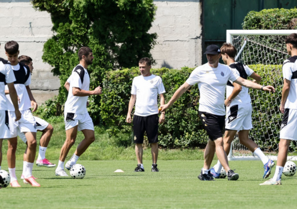 Paklen ritam: Partizan trenira na preko 30 stepeni pred put u Sloveniju