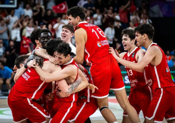 Srbija dobila rivala u svetskom košarkaškom polufinalu: "Orlići" idu na strašnog rivala