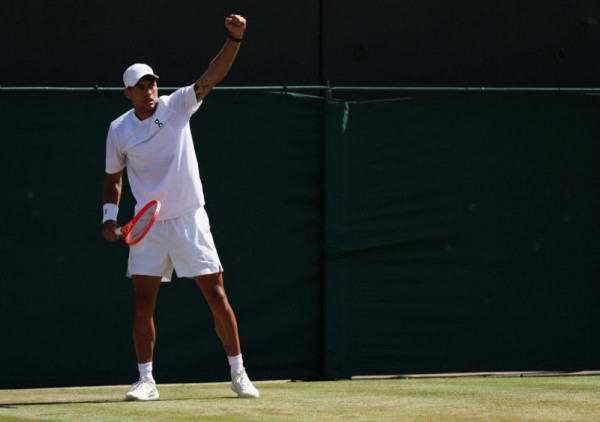 (UŽIVO) Vimbldon 2026: Zverev siguran, Koboli posle drame savladao Hačanova
