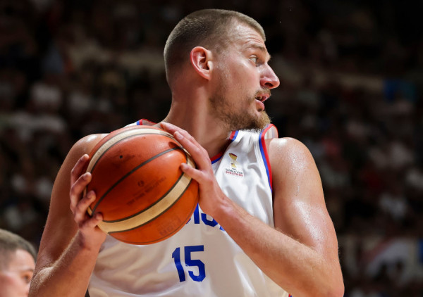 (UŽIVO) Srbija - BiH (1/4): "Orlovi" kontrolišu meč i vode