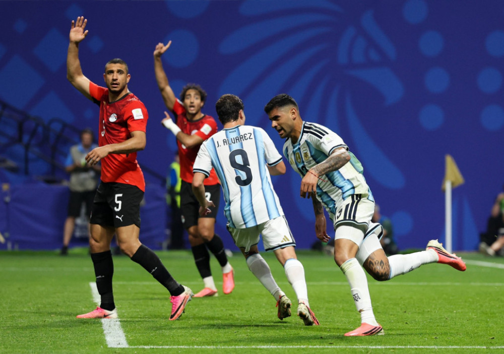 Detalj sa fudbalskog meča Argentine i Egipta