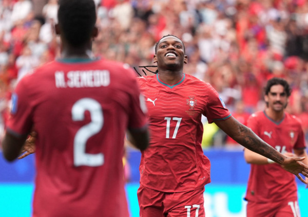 Totenhem dovodi pojačanja kao na traci: Leao stiže u severni London!