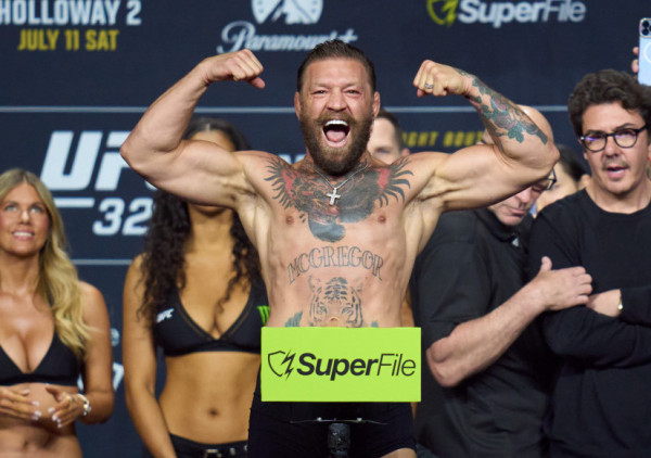 (VIDEO) Došao je i taj dan: Pola decenije MMA javnost čekala je ovaj trenutak!