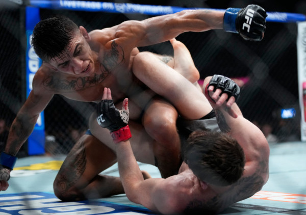 (UŽIVO/VIDEO) UFC 329 Mekgregor - Holovej 2: Konor uskoro ulazi u kavez, još jedna borba do spektakla