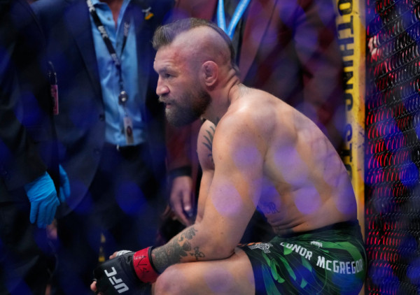 (VIDEO) Loše vesti za MMA zvezdu: Mekgregor pokidao prednji ukršteni ligament kolena