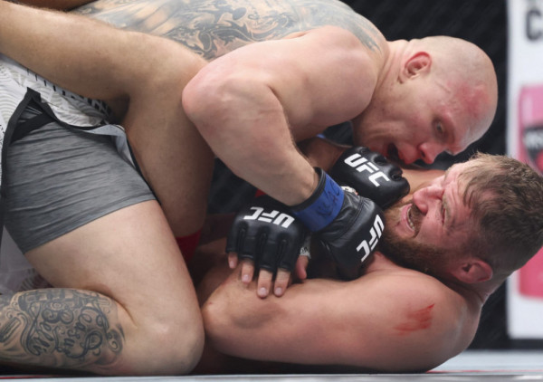 UFC šampion hteo da odustane od nastupa u Beogradu: Velika promena u sunaslovnoj borbi - Blahovič čeka zamenu!